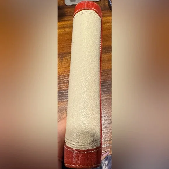 Samantha Thavasa Red &White Leather Wallet Rare Japanese Edition - Picture 9 of 16